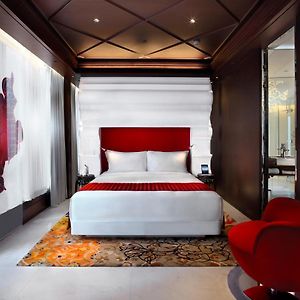 Full Moon King Room Partial Harbour View
